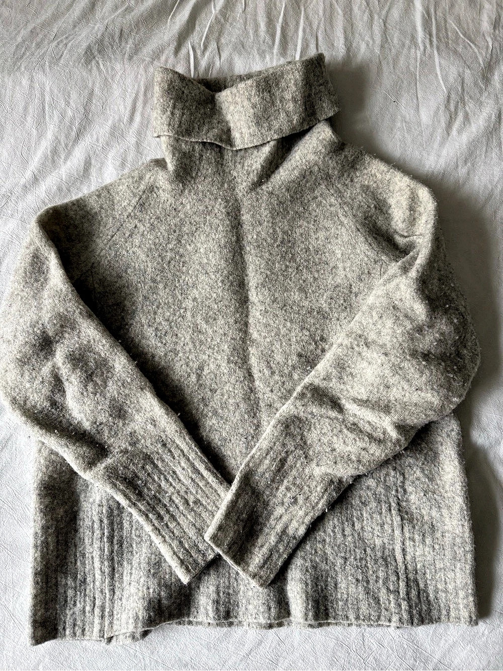 The Group by Babaton Funnel Neck Sweater Gray Size Small Like New